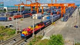 شحن البضائع عبر السكك الحديدية