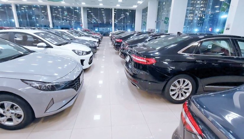 معرض سيارات