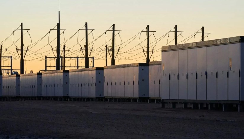 بطاريات تخزين الكهرباء