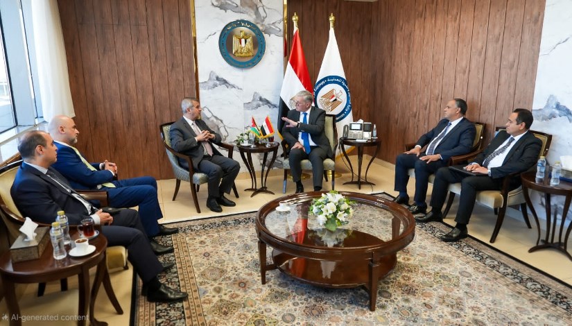 وزير البترول خلال لقائه بنظيره القبرصي