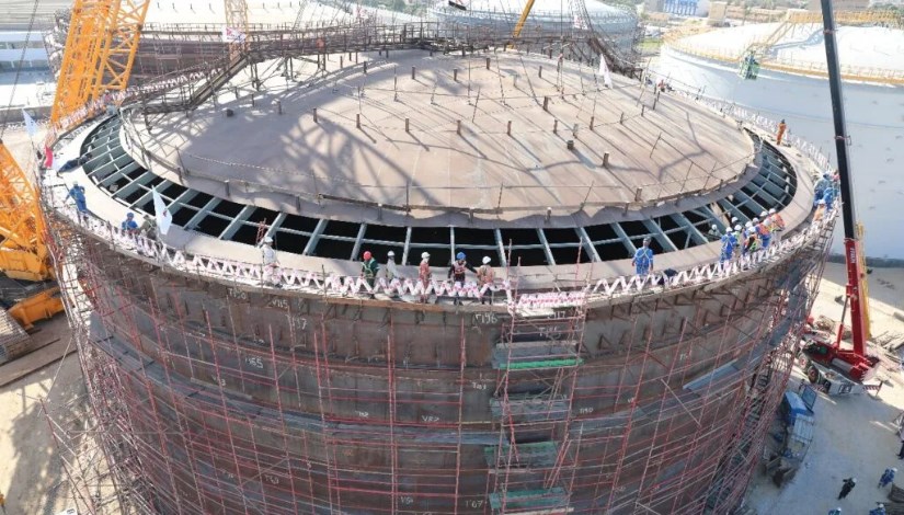 جانب من خزان مشروع مجمع التفحيم