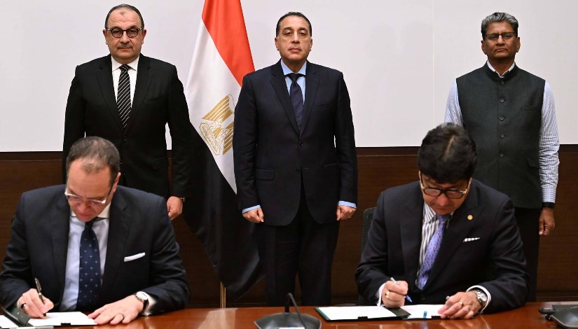 توقيع عقد إدارة وتشغيل فندق الكونتيننتال