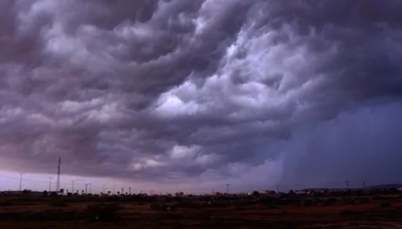 السحب الممطرة 