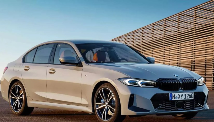 سيارة لشركة بي إم دبليو 