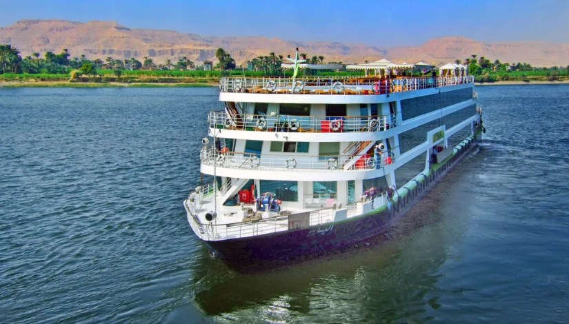 قطاع النقل النهري