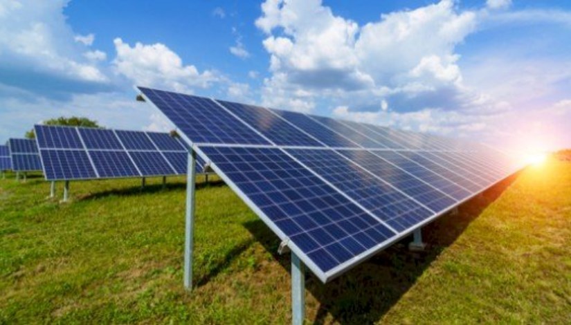 لوحات الطاقة الشمسية