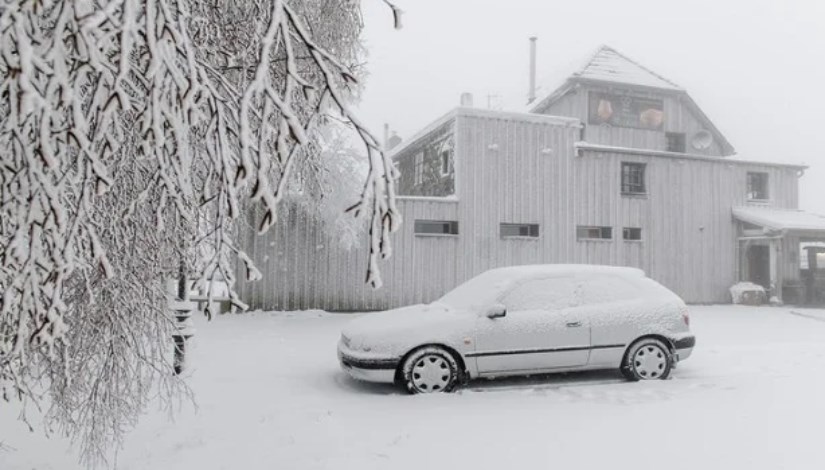 تساقط الثلوج