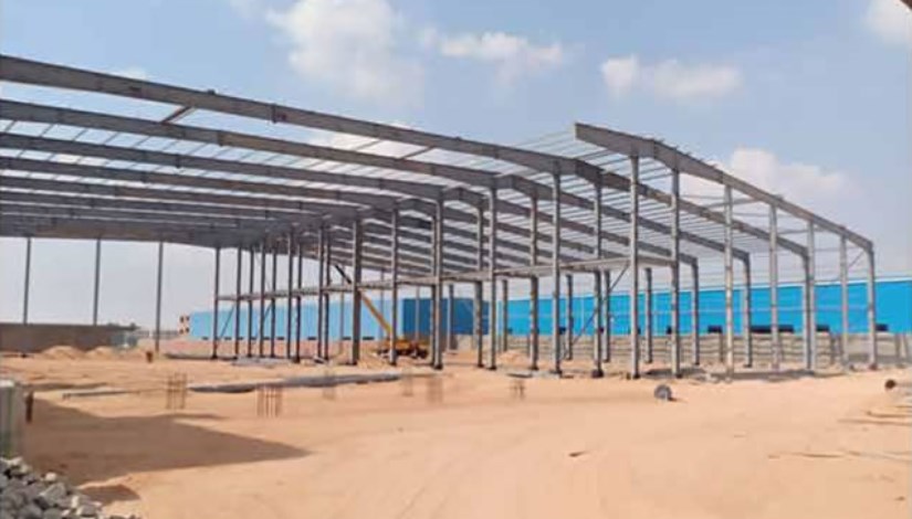 مصنع تحت الإنشاء