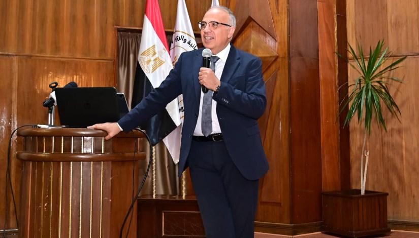 وزير الموارد المائية