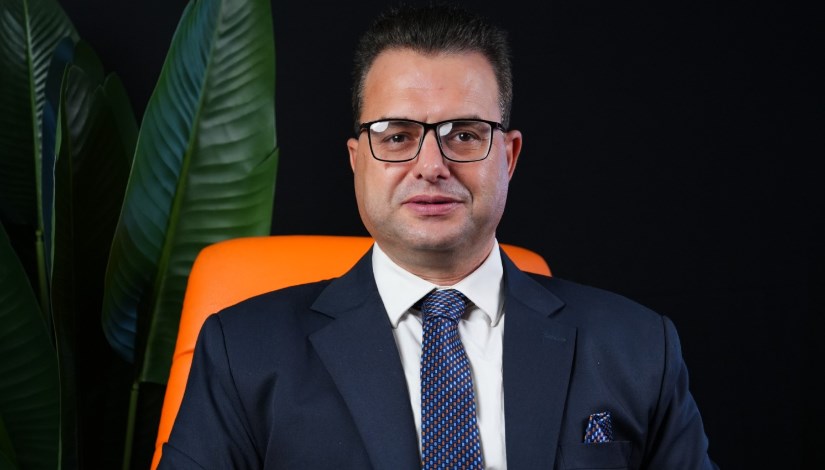 أحمد خطاب الخبير الاقتصادي