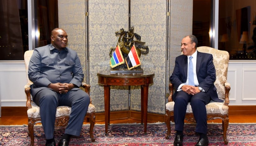 وزير الخارجية يلتقي نظيره الجامبي