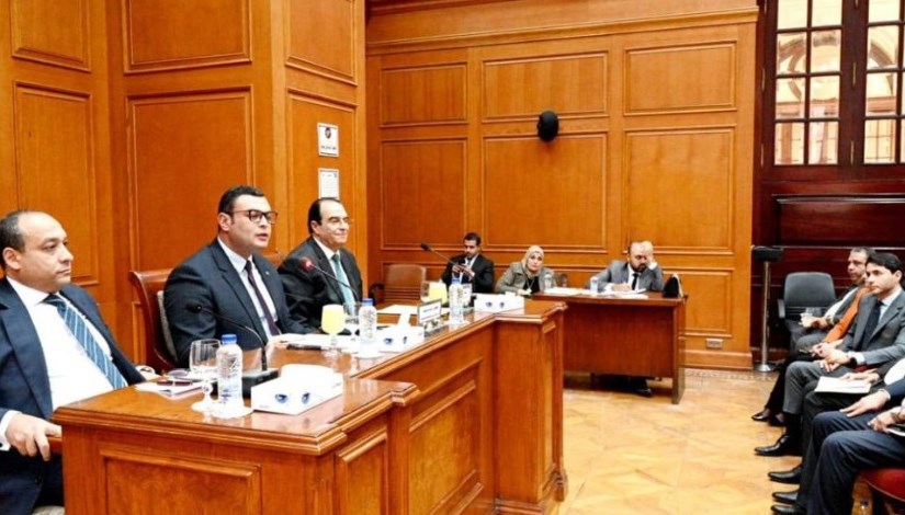 اجتماع لجنة الإسكان والإدارة المحلية والنقل بمجلس الشيوخ