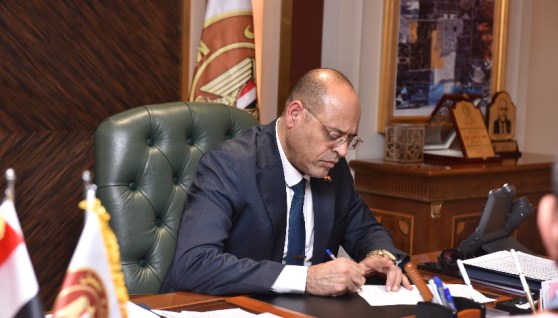 وزير العمل: الخميس المقبل إجازة مدفوعة الأجر للعاملين بمناسبة عيد العمال