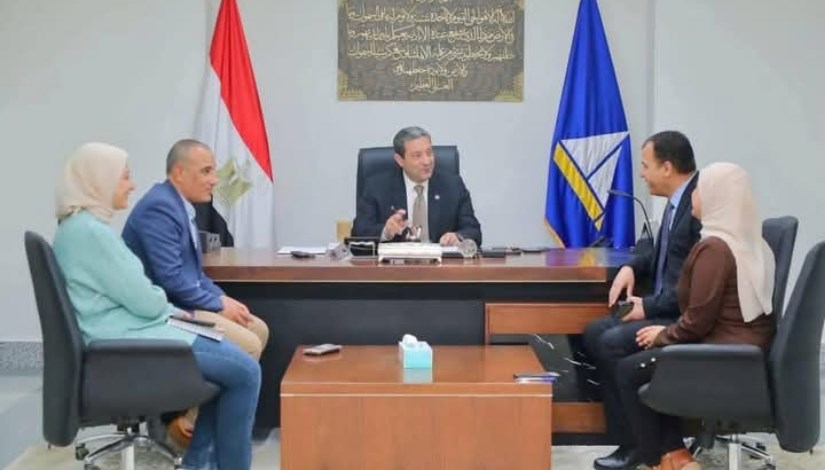  الأستاذ الدكتور أيمن الشهابى