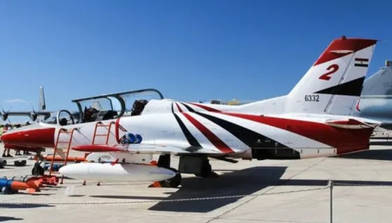 طائرة التدريب K8E
