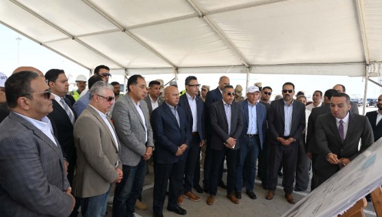 رئيس الوزراء يتفقد محطة دحرجة السيارات