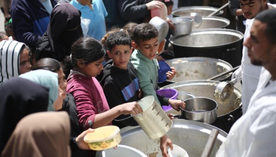 مؤسسة إغاثية مدعومة أمريكياً