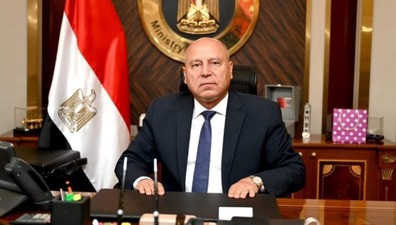 وزير الصناعة والنقل
