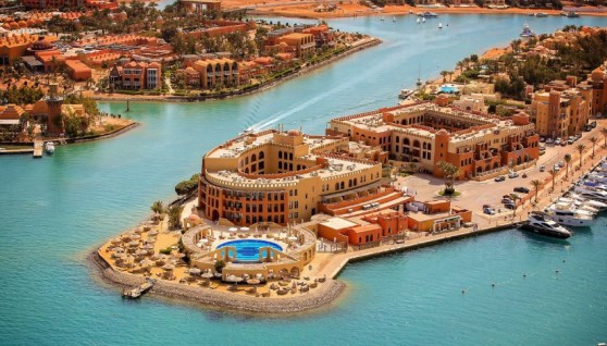 المنتجعات السياحية