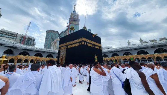 بعثة الحج السياحي