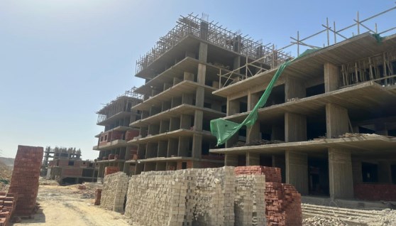 عمارة لم يتم تسليمها منذ سنوات في سرايات القاطمية