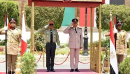القائد العام للقوات المسلحة ووزير الدفاع المدغشقري 