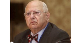 الدكتور ممدوح سلامة