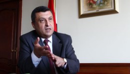 المهندس أسامة كمال وزير البترول الأسبق