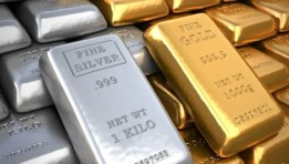  تسجل الفضة أداءًا أقوى من الذهب خلال عام 2025