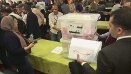 بداية فرز الصناديق