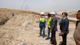 زيارة مفاجئة لوزير الكهرباء لأبراج قناة السويس