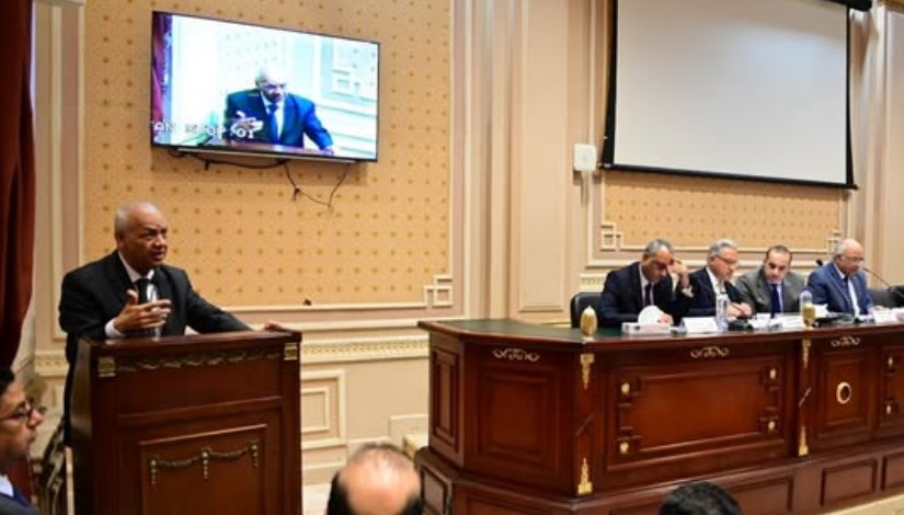 جانب من الاجتماع جانب من الاجتماع