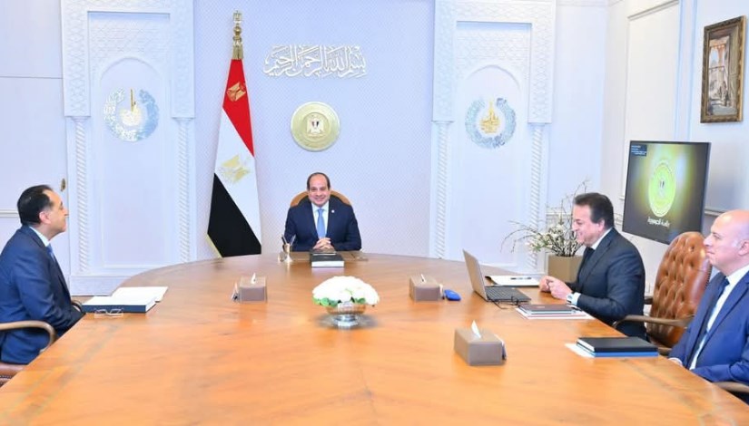 جانب من الاجتماع جانب من الاجتماع