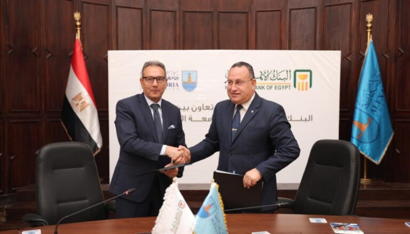 جانب من الاجتماع جانب من الاجتماع