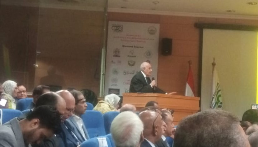 عادل البلتاجي وزير الزراعة الأسبق عادل البلتاجي وزير الزراعة الأسبق