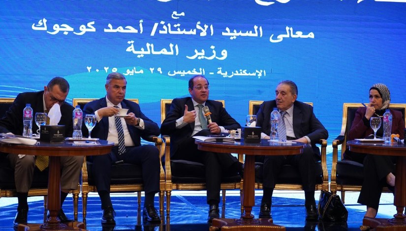 جانب من الحوار جانب من الحوار