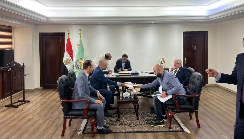 جانب من الاجتماع جانب من الاجتماع