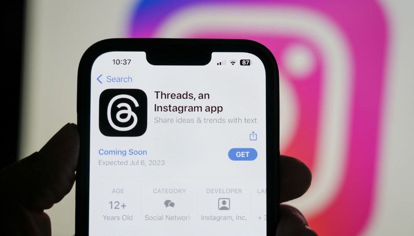 Instagram وThreads Instagram وThreads