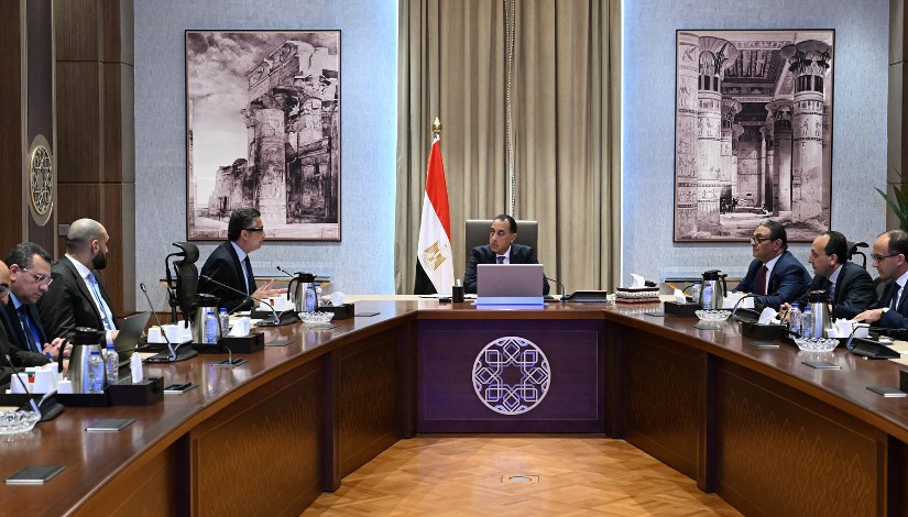 جانب من متابعة مجلس الوزراء لمنظومة الكارت الموحد جانب من متابعة مجلس الوزراء لمنظومة الكارت الموحد