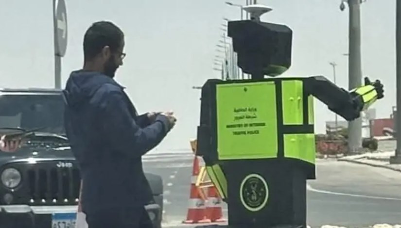 روبوت المرور الجديد