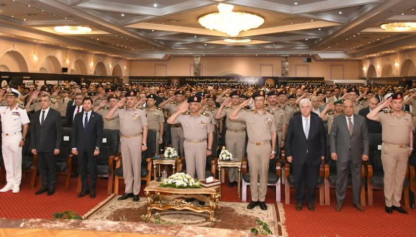 الفريق عبدالمجيد صقر يشهد افتتاح المؤتمر الدولي العلمي للكلية الفنية العسكرية الفريق عبدالمجيد صقر يشهد افتتاح المؤتمر الدولي العلمي للكلية الفنية العسكرية