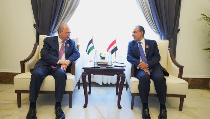 وزير الخارجية ورئيس الوزراء الفلسطيني وزير الخارجية ورئيس الوزراء الفلسطيني