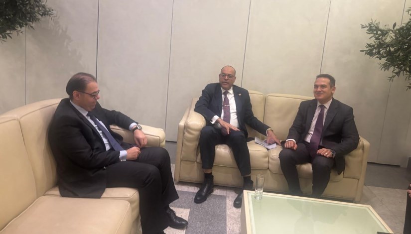 وزير العمل والسفير باسل صلاح سفير مصر في العاصمة بلجراد وزير العمل والسفير باسل صلاح سفير مصر في العاصمة بلجراد