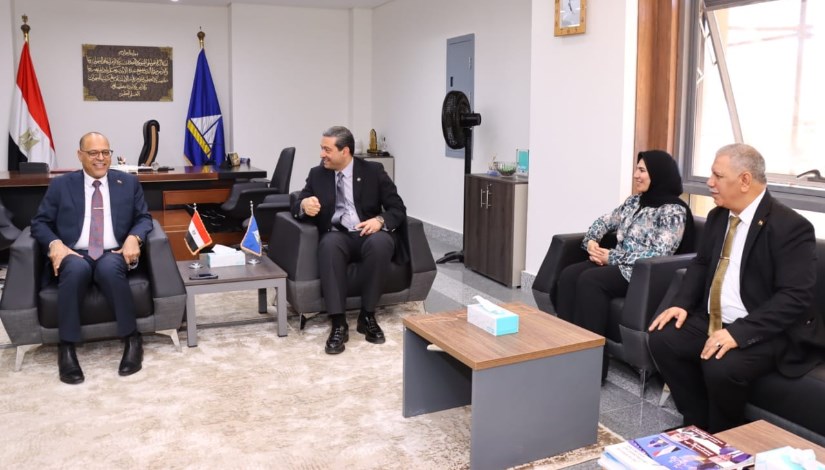 محافظ دمياط يستقبل وزير العمل محافظ دمياط يستقبل وزير العمل