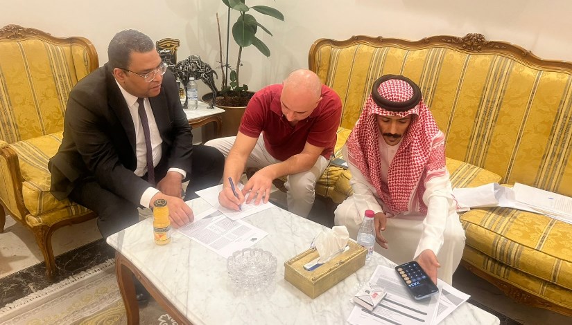 إنهاء أزمة عمال مصريين مع صاحب عمل سعودي إنهاء أزمة عمال مصريين مع صاحب عمل سعودي