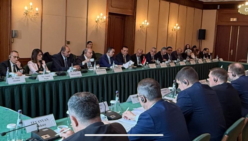 جانب من اجتماع اللجنة الروسية المصرية للتعاون التجاري والاقتصادي جانب من اجتماع اللجنة الروسية المصرية للتعاون التجاري والاقتصادي