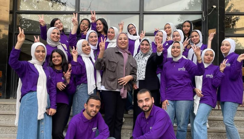 طلاب قسم العلاقات العامة بكلية الإعلام طلاب قسم العلاقات العامة بكلية الإعلام