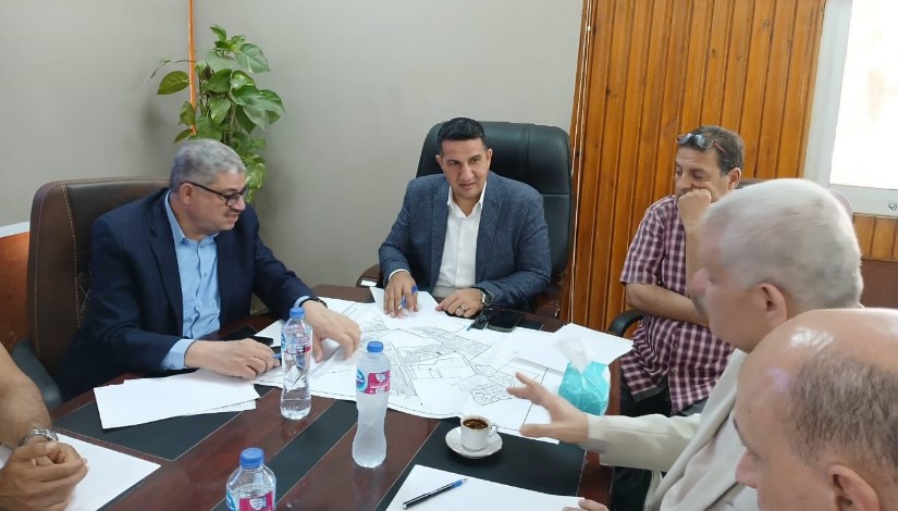 مسئولو "الإسكان" يتابعون موقف توفير القدرات الكهربائية لامتداد مدينة بني سويف مسئولو "الإسكان" يتابعون موقف توفير القدرات الكهربائية لامتداد مدينة بني سويف