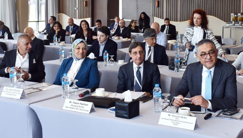جانب من الملتقى جانب من الملتقى