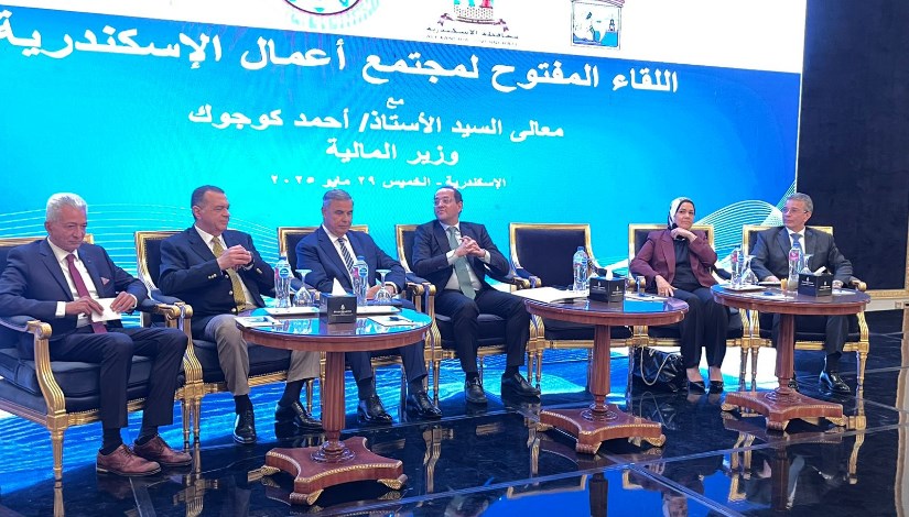 جانب من الاجتماع جانب من الاجتماع